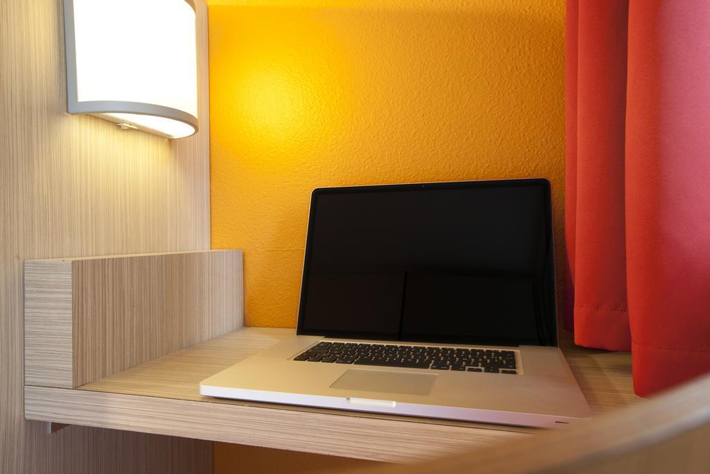 Hotel Heco Lyon Sud Vienne Room photo