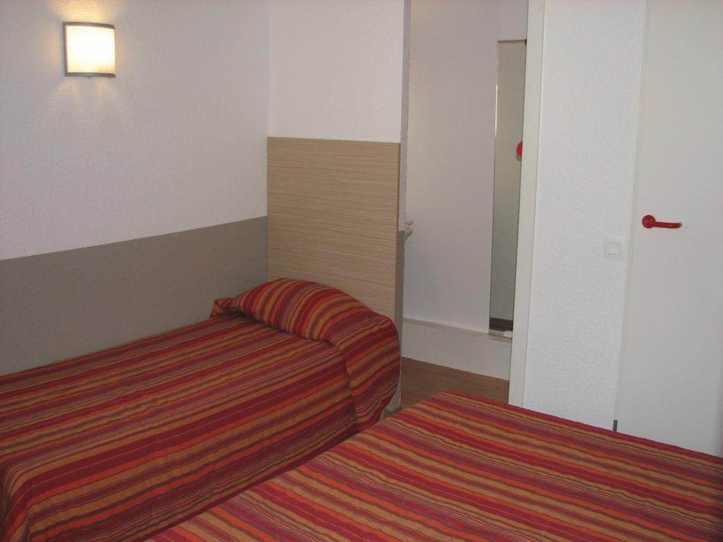 Hotel Heco Lyon Sud Vienne Room photo